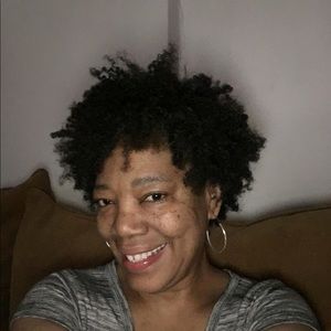 Meet your Posher, Phyllis